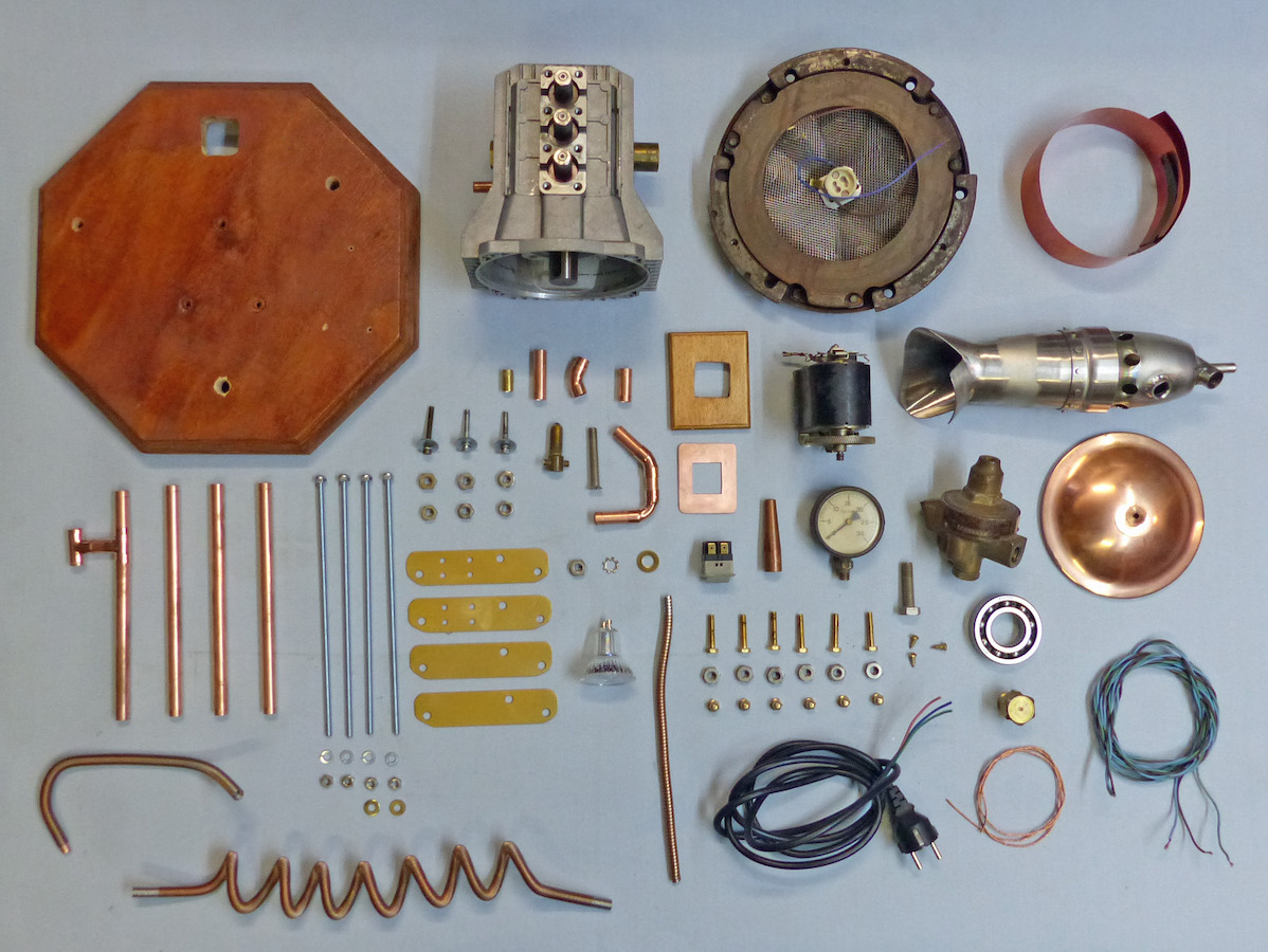 Steampunk Lamp 38 parts.jpg